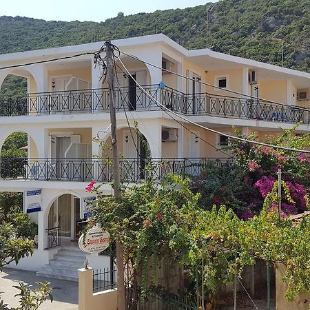 Captain Georgio Apartments Poros  Exterior foto